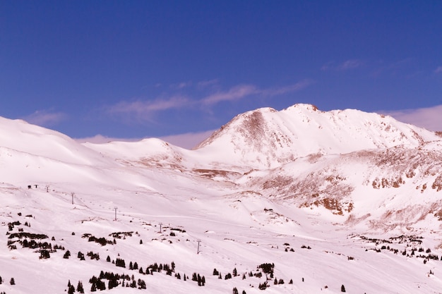 コロラド州ラブランドスキーリゾートでのスキー。
