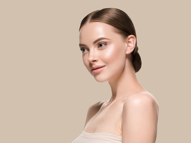 Photo skin care woman face with healthy beauty skin closeup cosmetic age concept. color background