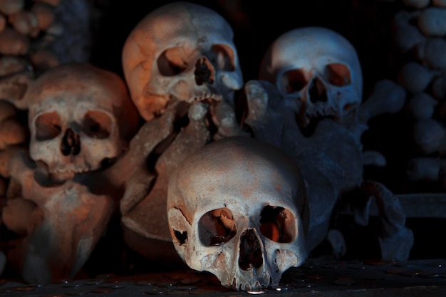 Skulls in Kostnice church