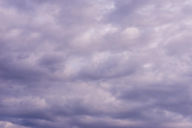 背景としての空と雲