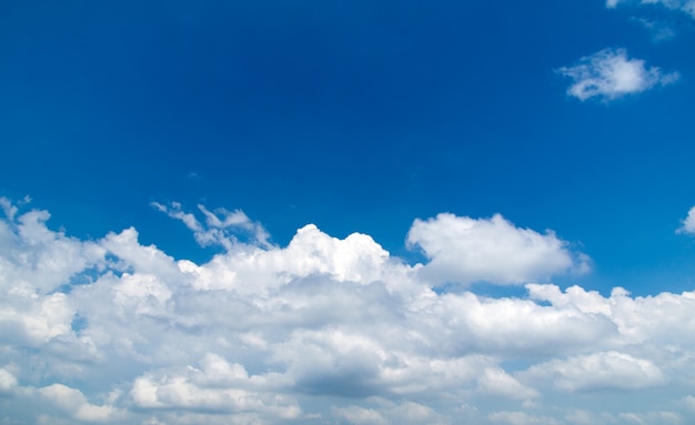 空の雲の背景