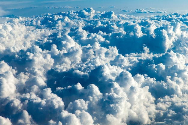 雲の上の空