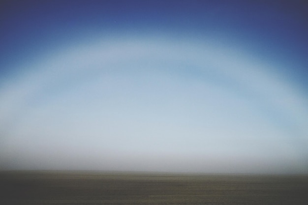 Photo sky over meadow