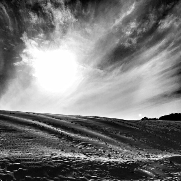 Photo sky over ski slope