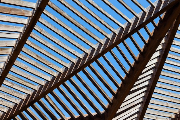 The sky through the roof grate