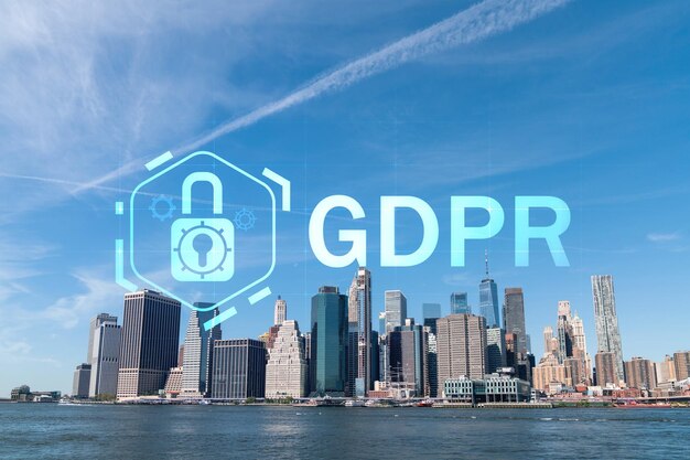 낮 시간 맨해튼 GDPR 홀로그램 개념의 모든 개인을 위한 데이터 보호 규정 및 개인 정보 보호에 대한 덤보 공원에서 이스트 리버 위의 뉴욕시 금융 다운타운 고층 빌딩의 스카이라인