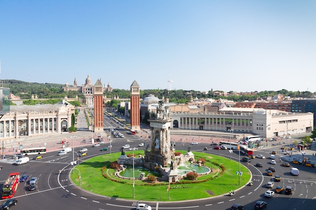 Skyline di piazza di spagna al giorno d'estate, barcellona, spagna