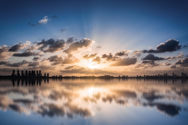 Lo skyline dell'alba