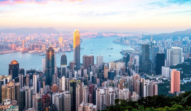 Skyline van de stad Hong Kong en architecturaal landschap