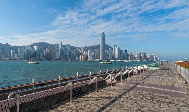 Skyline van de stad hong kong en architecturaal landschap