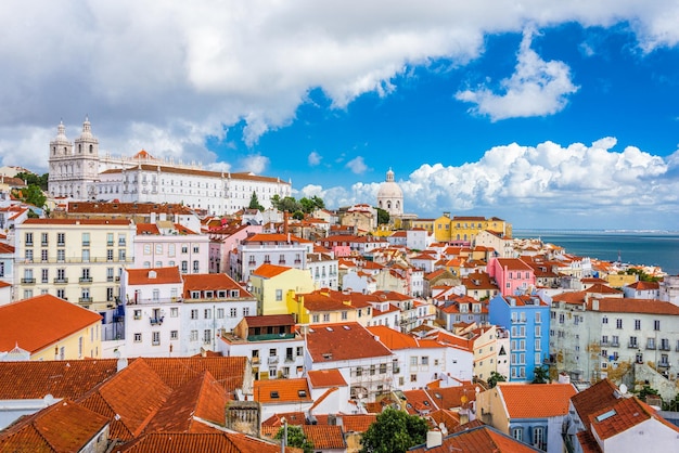 Skyline van de stad Lissabon Portugal