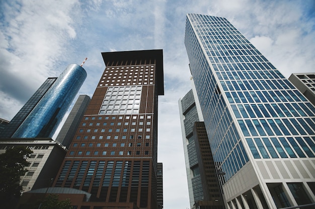 Skyline van Frankfurt stad, centrum wolkenkrabbers kantoorgebouwen van moderne megalopolis, financieel centrum