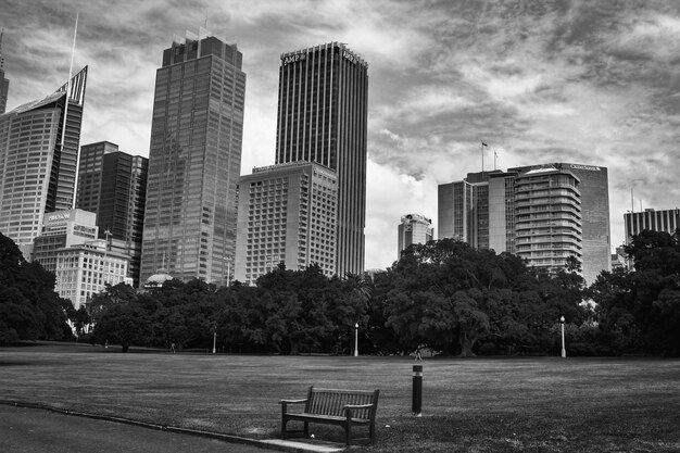 Photo skyscrapers in city against sky