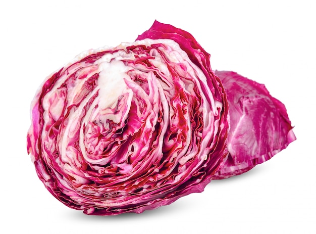 슬라이스 radicchio 흰색 클리핑 경로에 고립