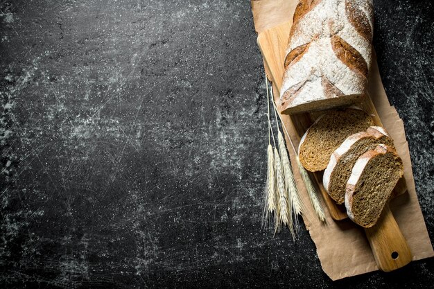 Sliced bread with spikelets