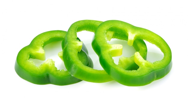 Photo sliced green pepper isolated on white