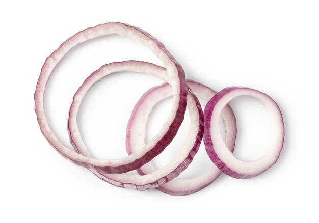 Photo sliced red onion ring on white background