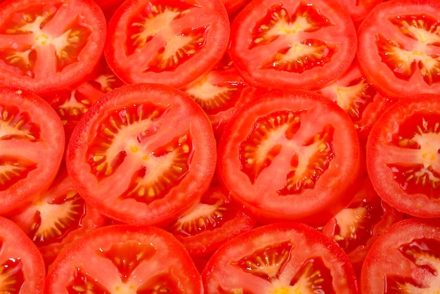 スライスしたトマトの背景上面図