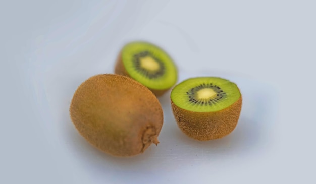 slices of kiwi fruit arranged to be photographed fresh