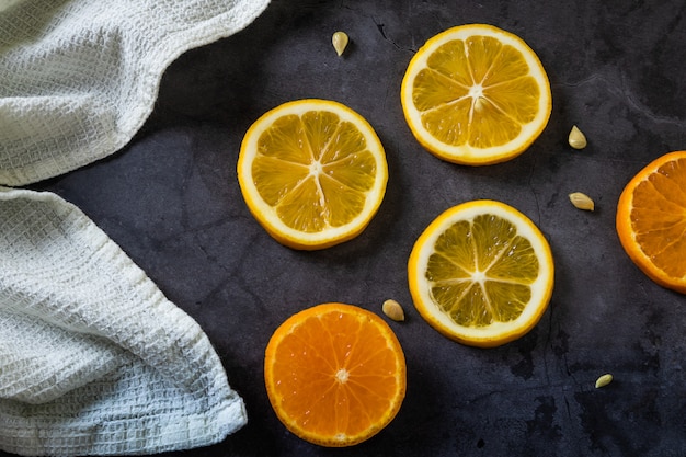 Slices of lemon and mandarin 