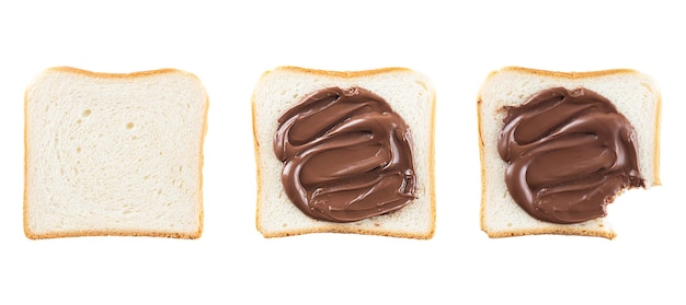 Photo slices of toast bread with chocolate hazelnut spread isolated on white