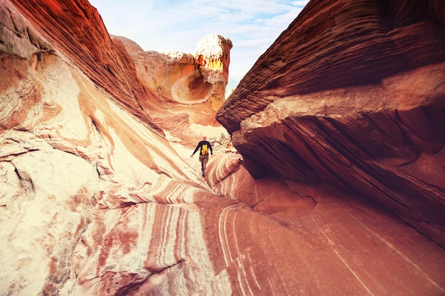 Slot canyon in Grand Staircase Escalante National park, Utah, Verenigde Staten. Ongewone kleurrijke zandsteenformaties in de woestijnen van Utah zijn een populaire bestemming voor wandelaars.