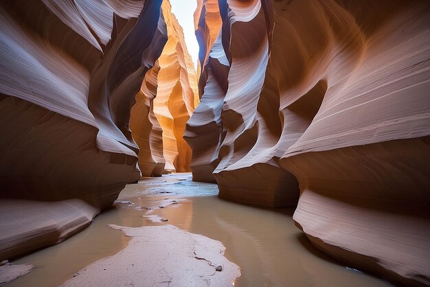 Photo a slot canyon outside of page arizona beautiful colours and sandstone caused by eons of wind and water erosion page arizona united states of america