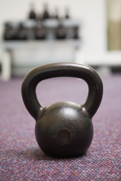 Foto sluit omhoog van een ketelklok in gymnastiek