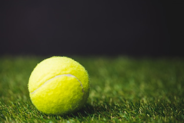 Sluit omhoog van tennisbal