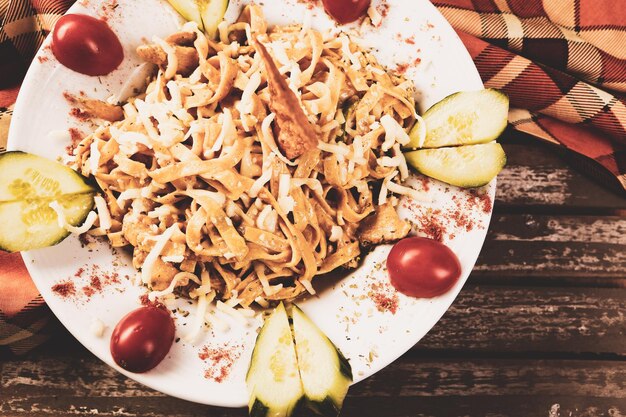 Smakelijke smakelijke klassieke Italiaanse pasta met een heerlijke saus