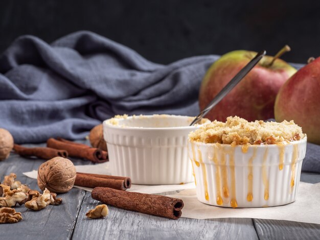 Small apple pies in a cocotte.