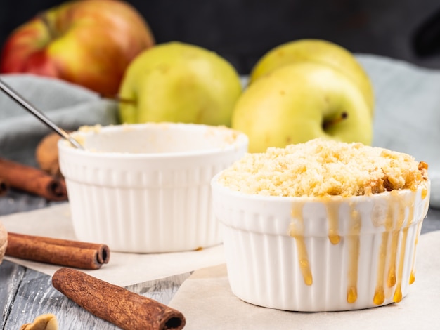 Small apple pies in a cocotte.