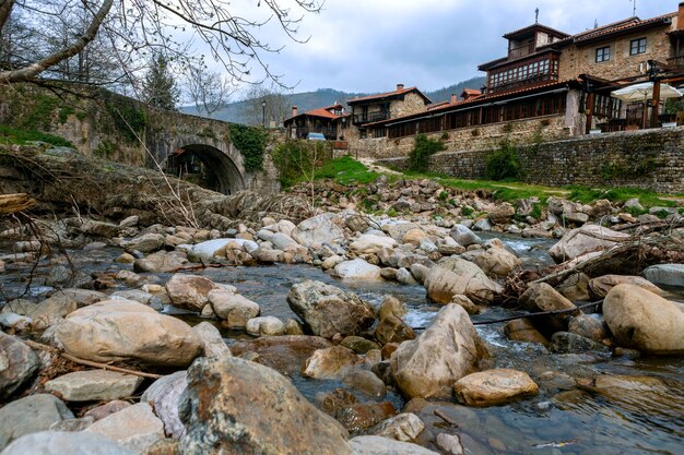 休暇に理想的なスペインの田舎の小さな魅力的な町