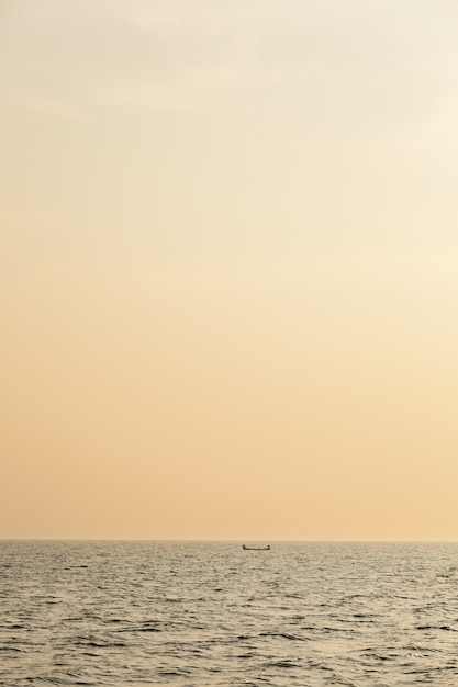 Small fishing boat on the dam.