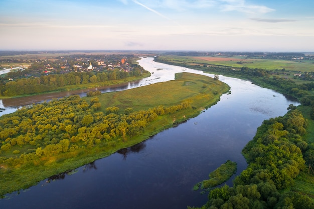 Городок Дисна с островом, где когда-то был старинный замок.