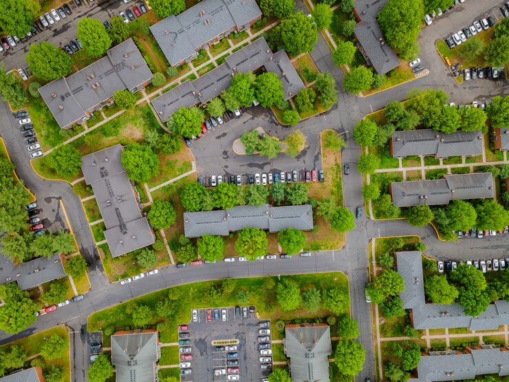 Photo a small town from a height suburban neighborhood with houses