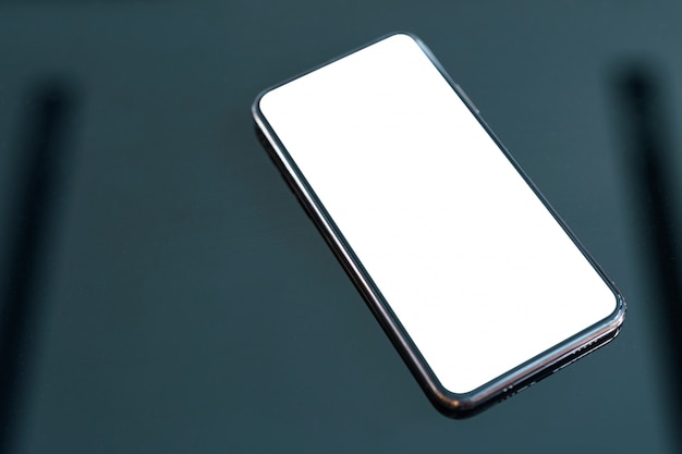 Smart phone show blank screen on black