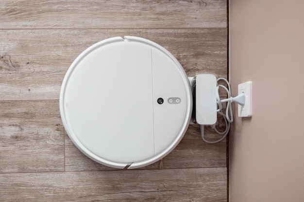 Smart robot vacuum cleaner charging