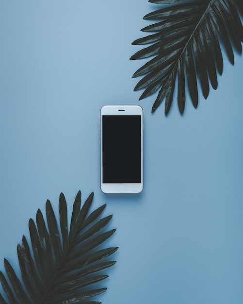 Smartphone screen mockup decoration on pastel.