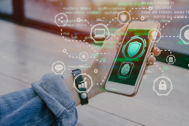 写真 スマートフォン セキュリティ アクセス保護コンセプト インターネット侵入者デジタル サイバー攻撃アンチ ウイルス システムからの電話ハッキング