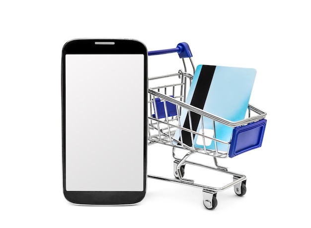 빈 화면이 있는 스마트폰과 신용 카드가 흰색으로 표시된 쇼핑 카트