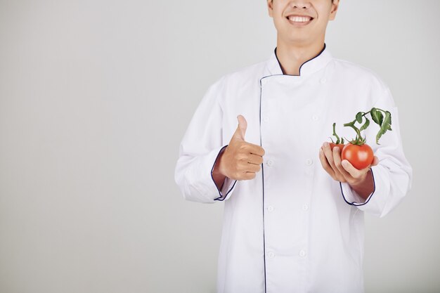 Sorridente chef del ristorante