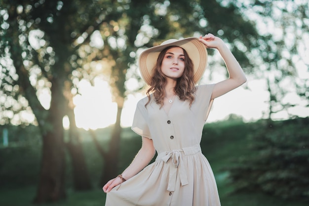 Smiling summer woman with hat