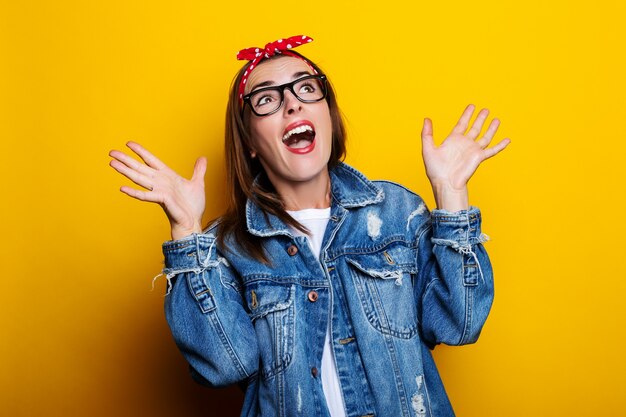 Smiling young woman with hairband