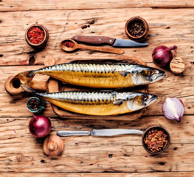 Smoked fish with spices