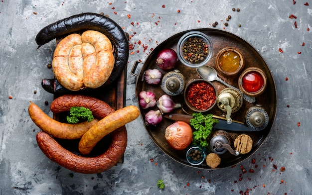 Копчёности и колбасы