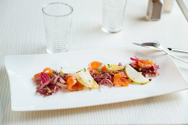 Smoked salmon salad