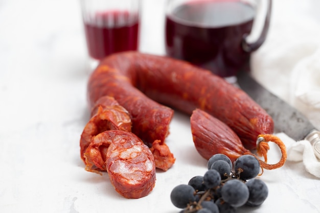 Smoked sausage with red wine