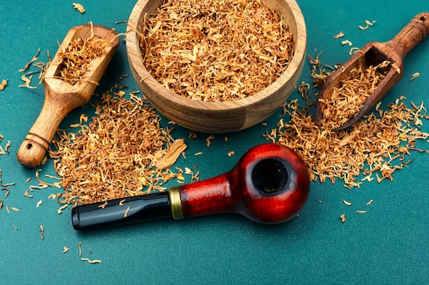 Smoking tobacco pipe for man