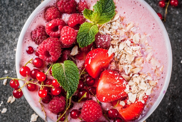 smoothie in bowl with berries